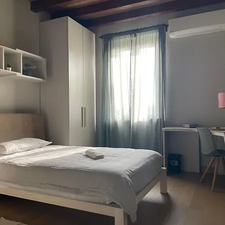 Sanae&fayssal House Homestay Parma